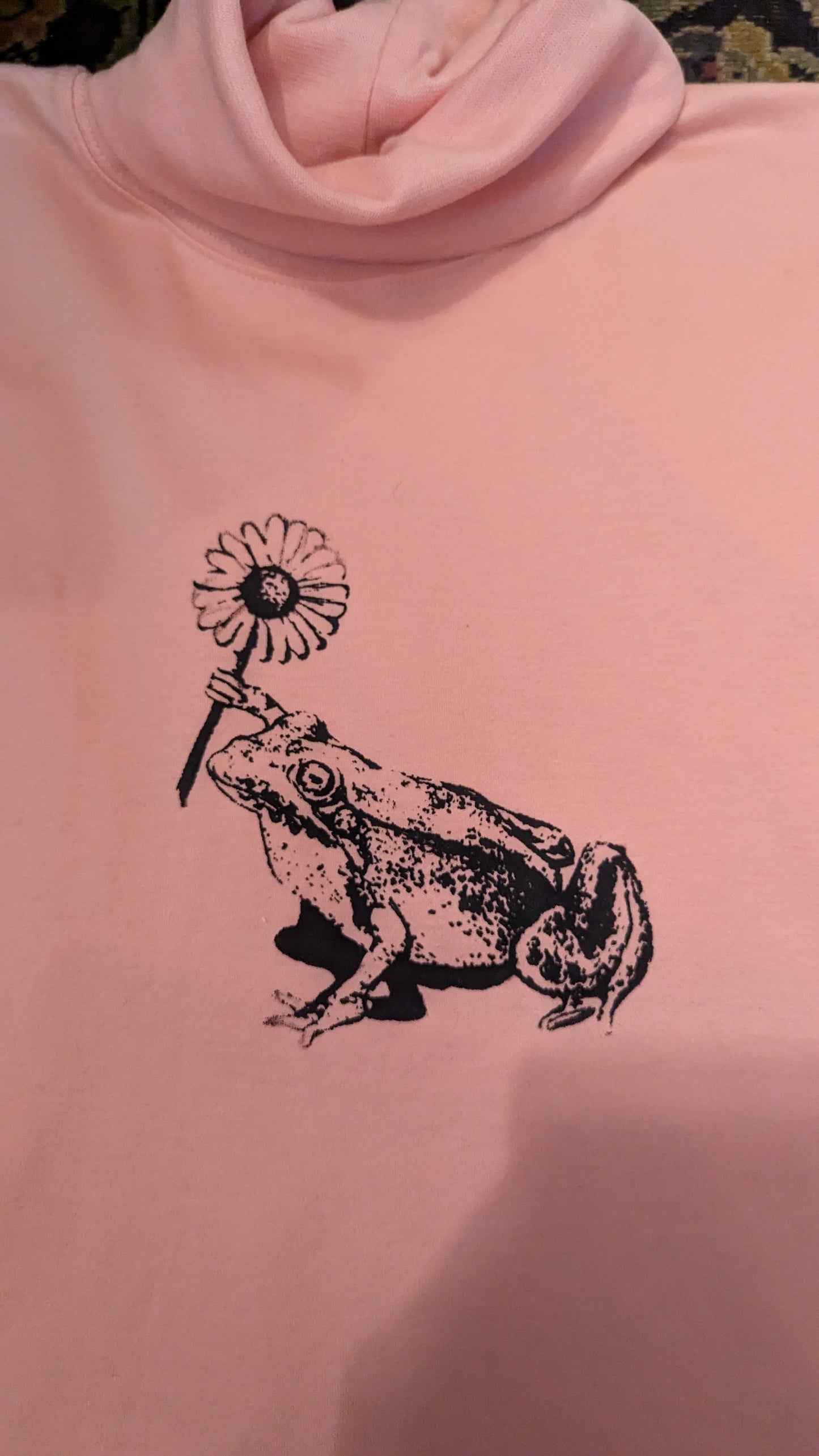 Medium frog shirt
